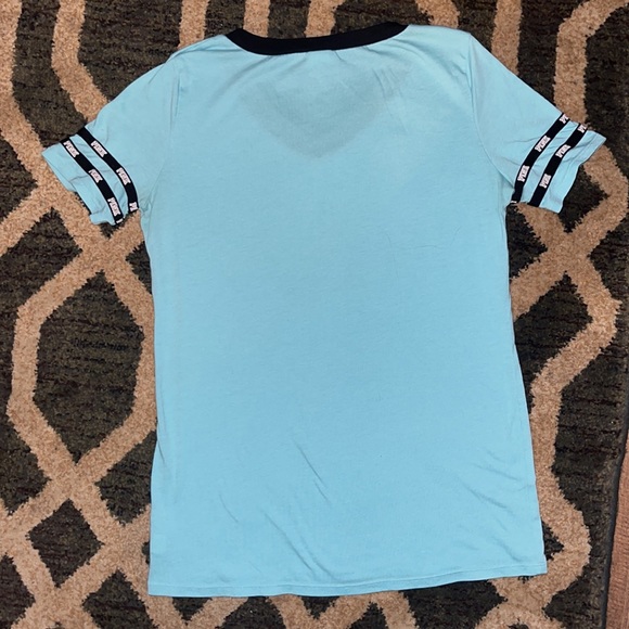 Pink by VS t-shirt size XS - Picture 3 of 3